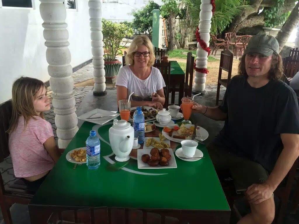 Sayurima Beach Hotel Ahangama Ngoại thất bức ảnh